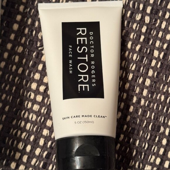 NIB Doctor Rogers RESTORE Face Wash 5 oz - Picture 7 of 8